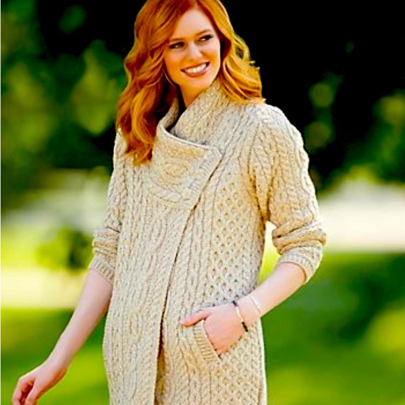 Arancraft Irish Wool Oversized Sweater - Picture 3 of 3